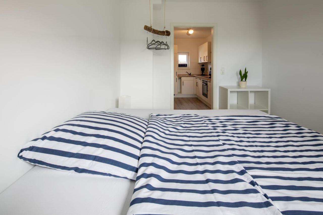 Ferienhaus Annika in Schillig-Horumersiel mit frisch sanierten 8 Wohnungen Exterior foto
