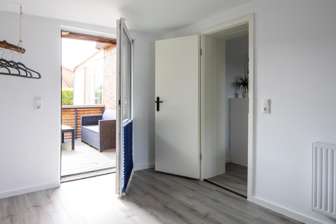 Ferienhaus Annika in Schillig-Horumersiel mit frisch sanierten 8 Wohnungen Exterior foto